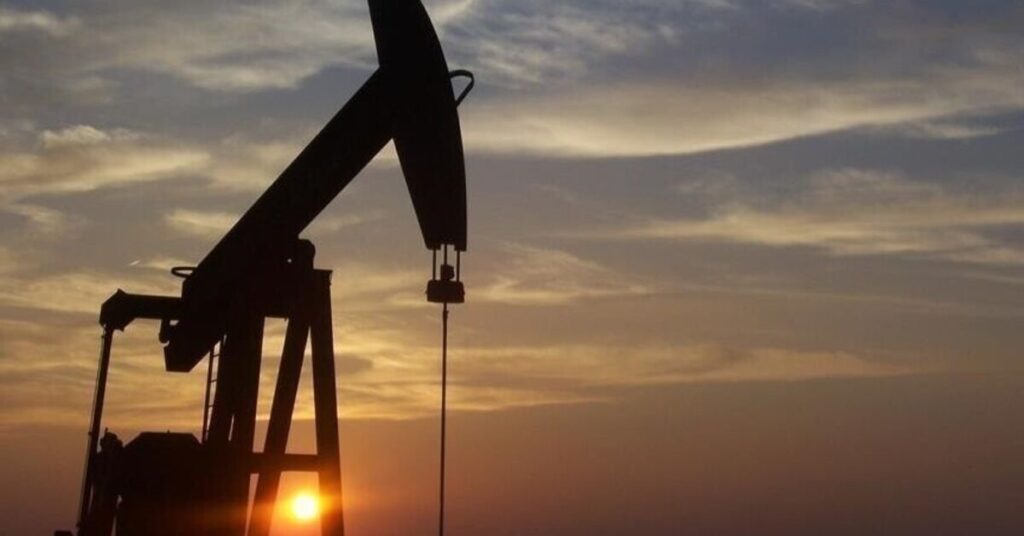 Trump en az 30 kez “anlaşma” dedi, petrol piyasaları sert dalgalandı