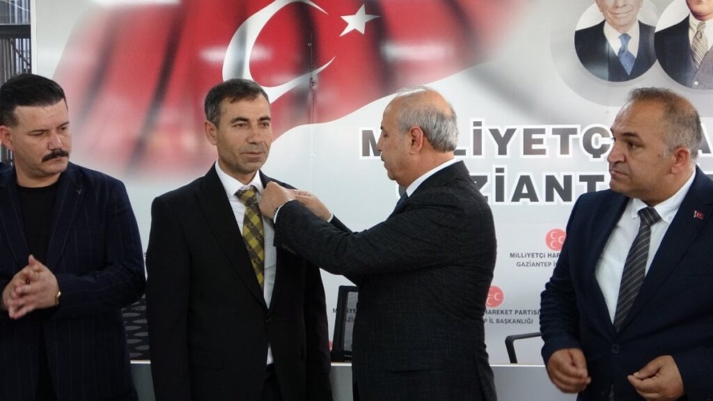 Gaziantep’te MHP’ye 300 kişilik katılım