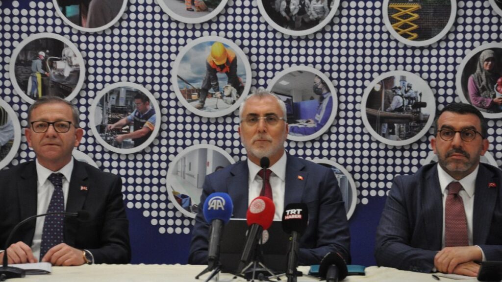 Vedat Işıkhan: SGK borçlarına 72 aya kadar taksit imkanı