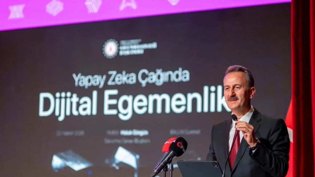 Ayda 1 milyar dolar civarı savunma sanayi ihracatı yapıyoruz