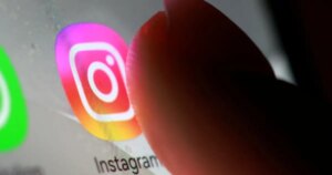Instagram, ve Facebook çöktü mü?