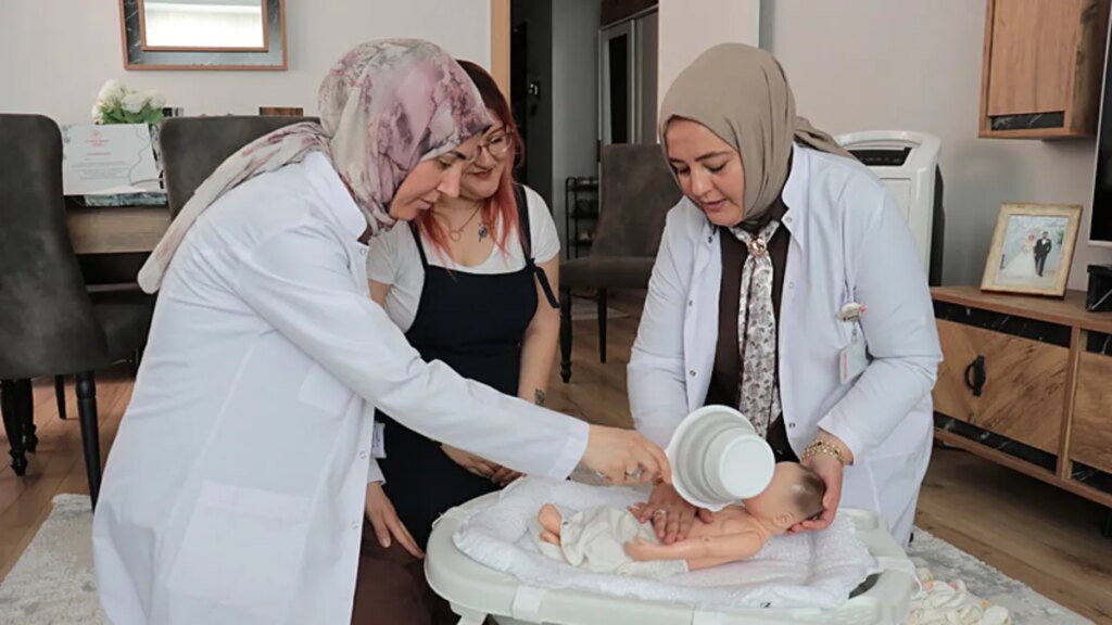 Her Gebeye Ebe: 727 bin anne adayına doğum danışmanlığı verildi