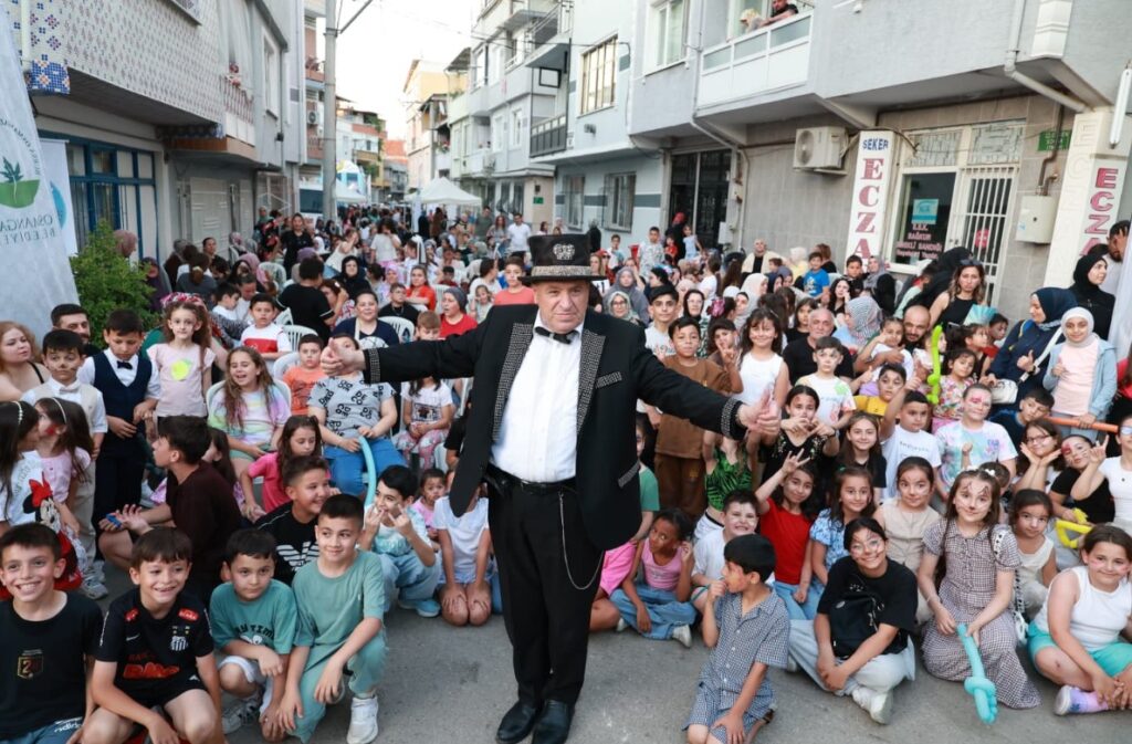 Osmangazi’de Yaz Mahalle Şenlikleri Coşkuyla Başladı