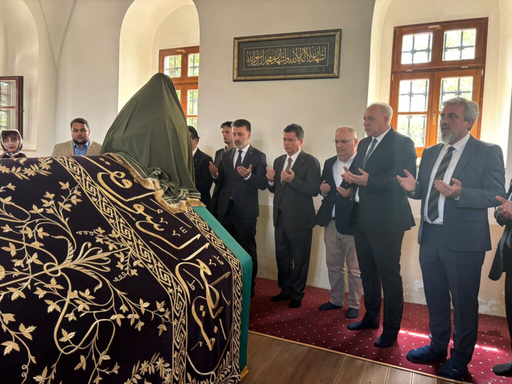 Sultan 1. Murad Hüdavendigâr Kosova’da Dualarla Anıldı