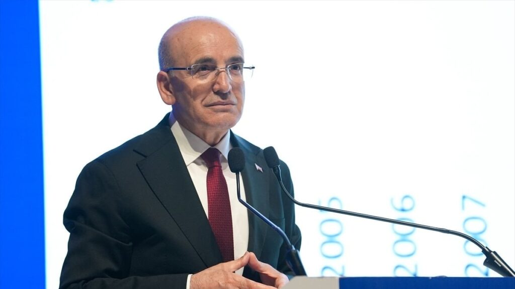 Mehmet Şimşek: Türkiye ekonomisi aralıksız büyüyor