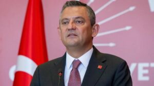 Özgür Özel, tutuklu Deniz Göktaş’ı cezaevinde ziyaret etti