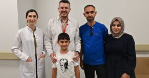 7 yaşındaki Harun’un biyonik kulak sevinci