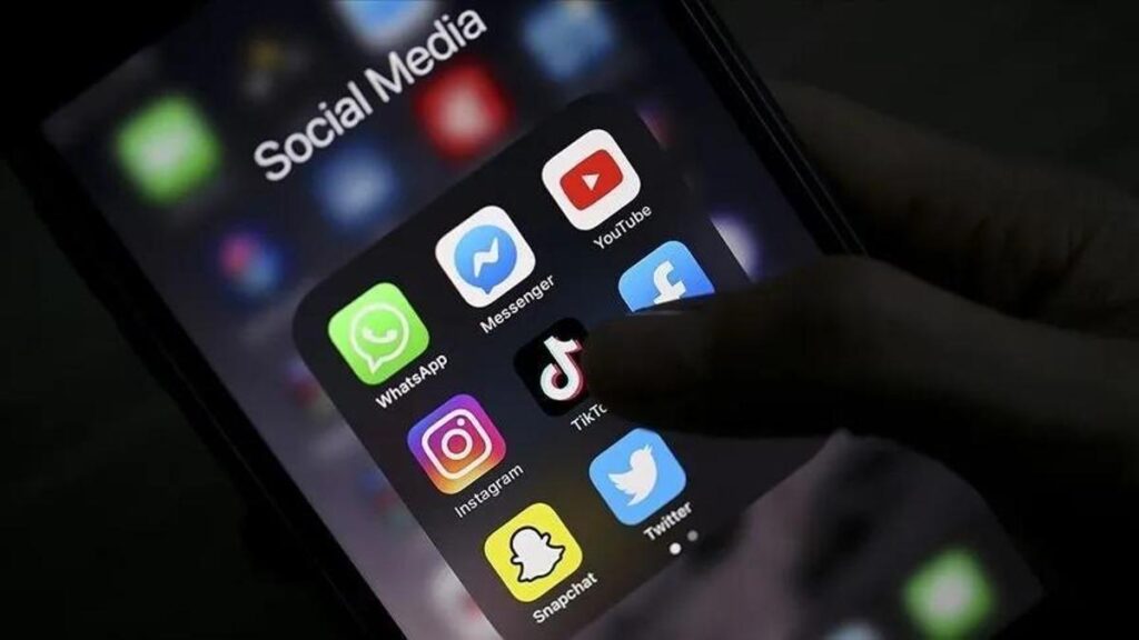 FACEBOOK VE INSTAGRAM ÇÖKTÜ MÜ? 19 Temmuz Facebook ve Instagram’da erişim sorunu mu yaşanıyor? Facebook ve Instagram ne zaman düzelecek?